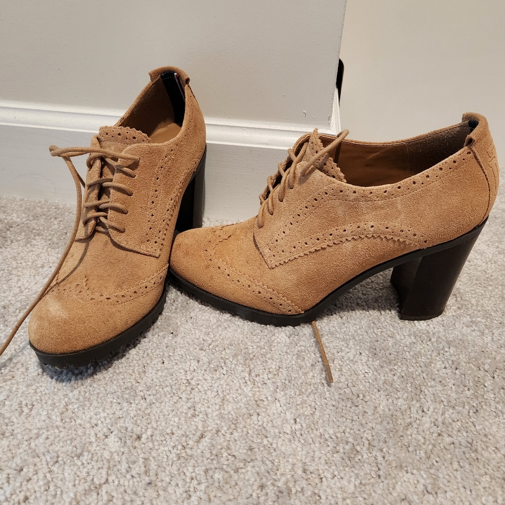 Tommy Hilfiger suede booties